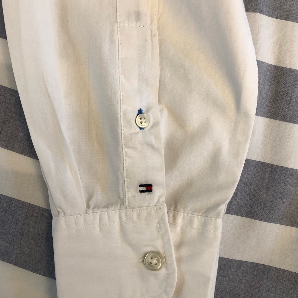 Tommy Hilfiger Men's White and Gray Striped Shirt
Size L - Picture 4 of 6